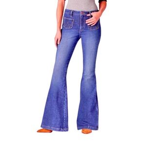 Wrangler® Retro Ladies The Green Jean Victoria Flare Denim Jeans - Size 31x34